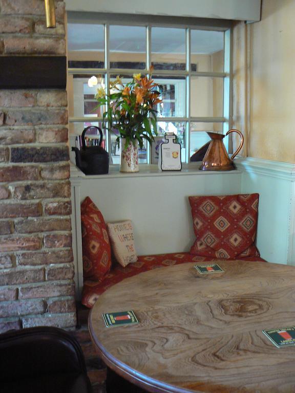 The Bay Horse Inn Green Hammerton Extérieur photo